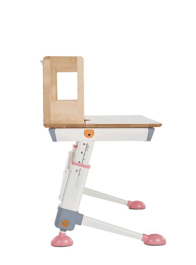 一年半了，还是喜欢这个得了最高设计奖的学习桌，陪伴孩子从3岁到18岁，开学季赠书包