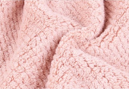 出浴再也不用穿衣服了，这款变态舒服套装，不掉毛又杀菌，5秒吸干一斤水，比普通浴巾好用百倍！