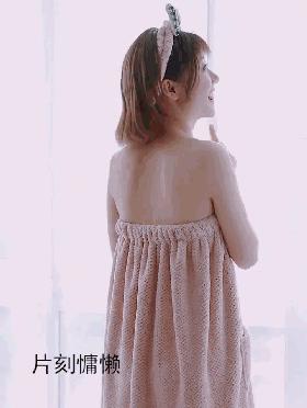 出浴再也不用穿衣服了，这款变态舒服套装，不掉毛又杀菌，5秒吸干一斤水，比普通浴巾好用百倍！