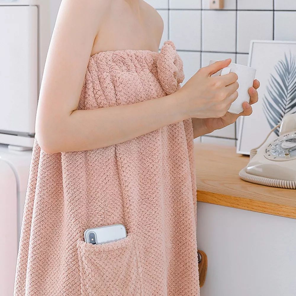 出浴再也不用穿衣服了，这款变态舒服套装，不掉毛又杀菌，5秒吸干一斤水，比普通浴巾好用百倍！