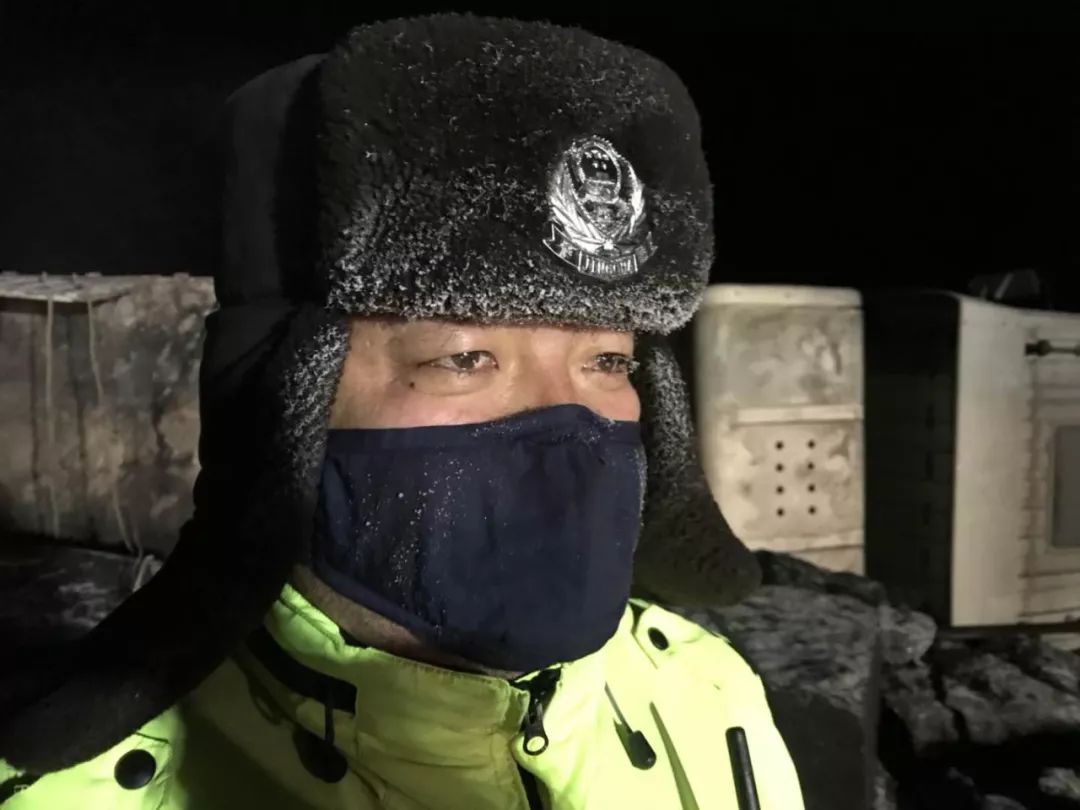 「“高速路上好交警”事迹展示(九)」我是高速交警,更是司机乘客的朋友和亲人——记高支队卡子湾大队一中队中队长程志伟