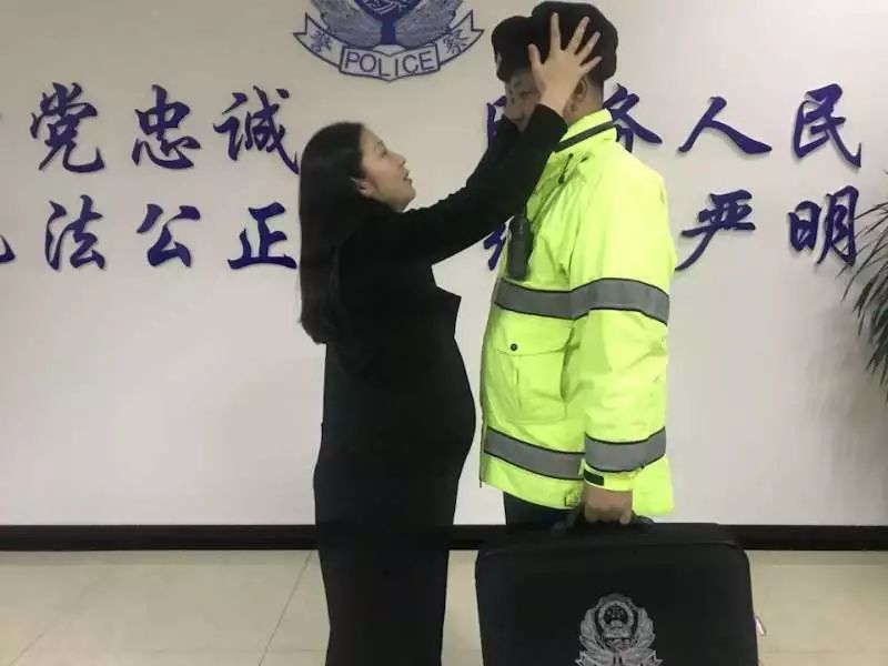 「“高速路上好交警”事迹展示(九)」我是高速交警,更是司机乘客的朋友和亲人——记高支队卡子湾大队一中队中队长程志伟