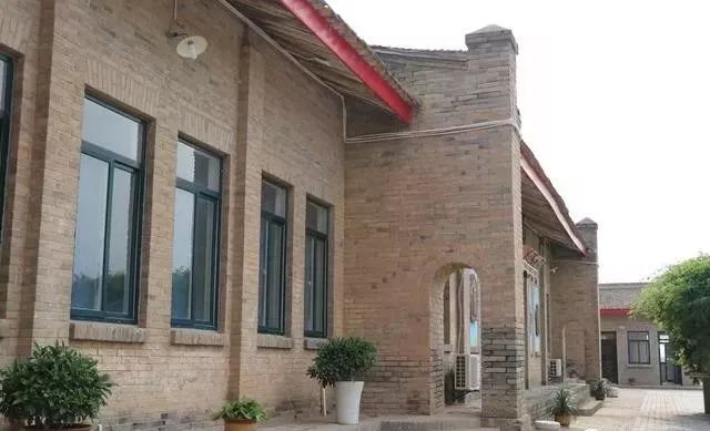 一寺一校一画院——石桥中学新生记！