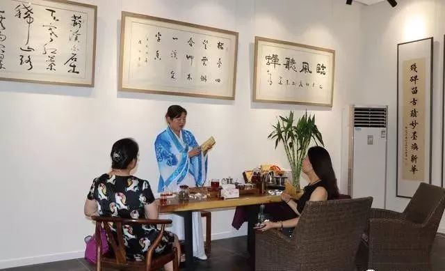 一寺一校一画院——石桥中学新生记！