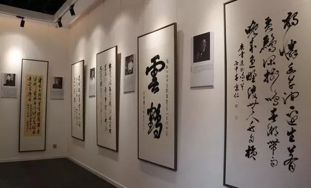 一寺一校一画院——石桥中学新生记！