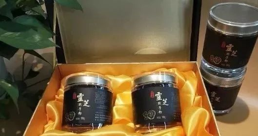 倒点这个,鞋子都不用刷,放上1年照样干净