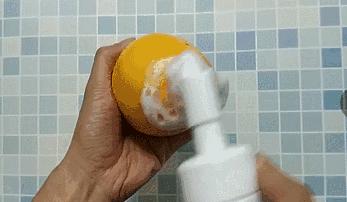 还在用洗面奶洗脸卸妆就out了！用它轻轻一刷，几秒就能深层清洁每个毛孔，感觉黑头都蹦出来了！