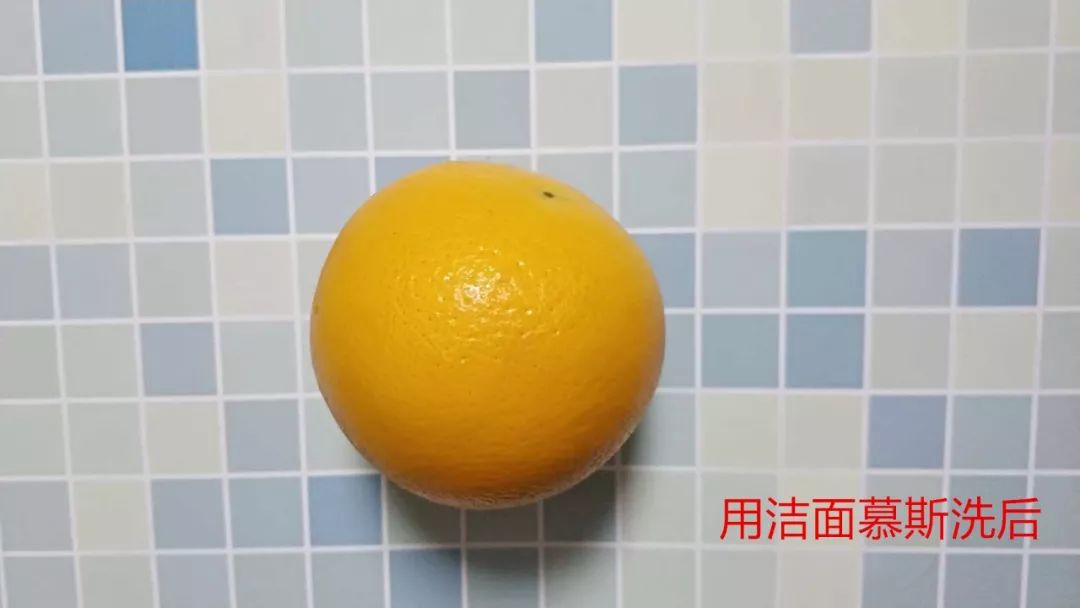 还在用洗面奶洗脸卸妆就out了！用它轻轻一刷，几秒就能深层清洁每个毛孔，感觉黑头都蹦出来了！