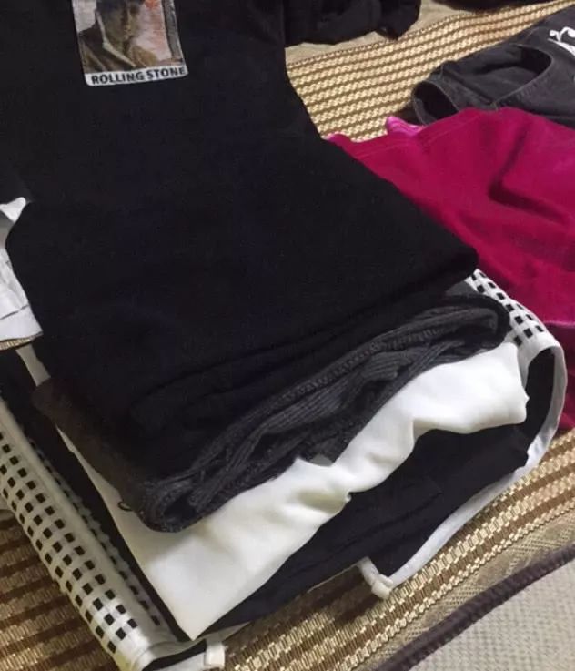 只要付15至30元运费,就可获得名款包、时装……这些电商平台的“二手名牌”黑幕吓死人