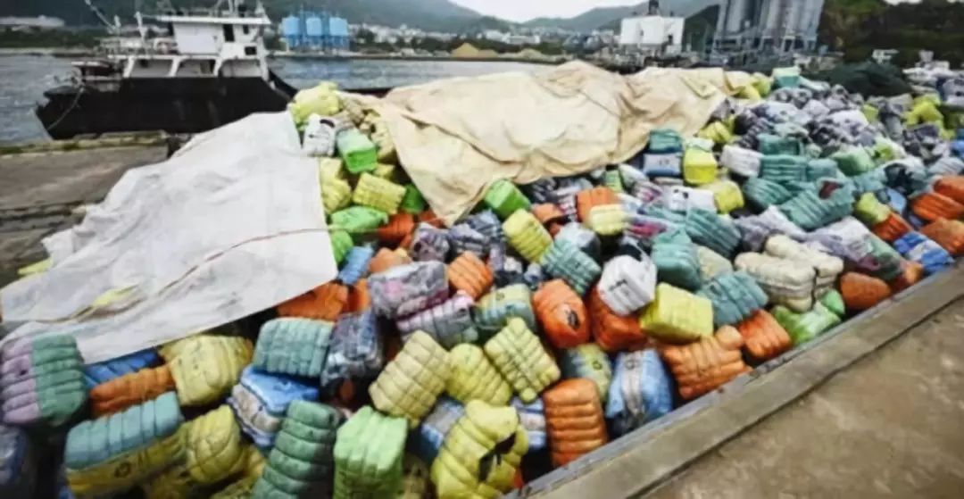 只要付15至30元运费,就可获得名款包、时装……这些电商平台的“二手名牌”黑幕吓死人