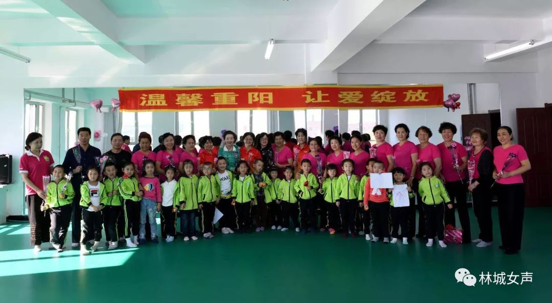 老少齐欢乐Happy乐翻天——市妇联携手优佳宝贝幼儿园走进老年大学