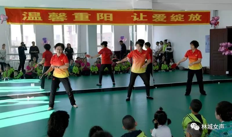 老少齐欢乐Happy乐翻天——市妇联携手优佳宝贝幼儿园走进老年大学