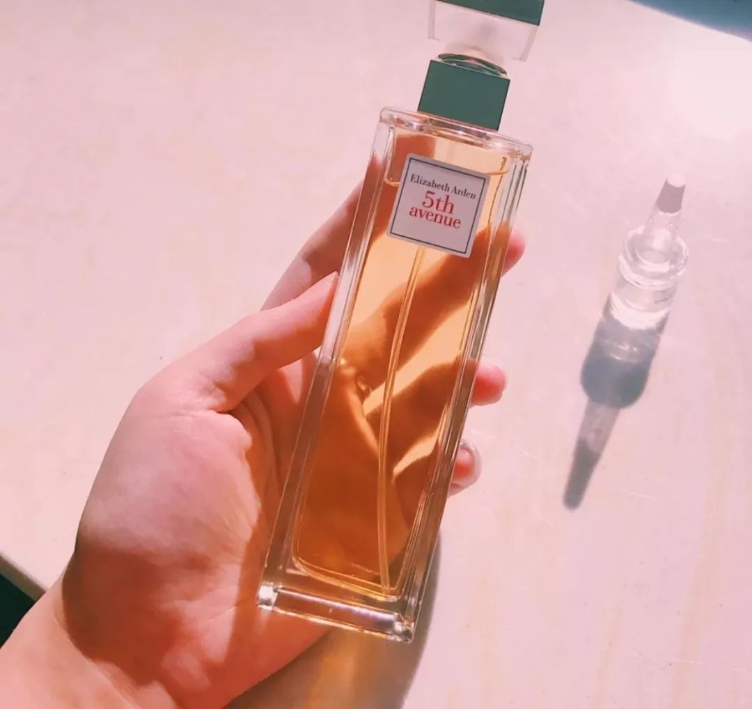 秋冬穿什么衣服好看又有气质,中年胖妈妈秋冬气质穿搭