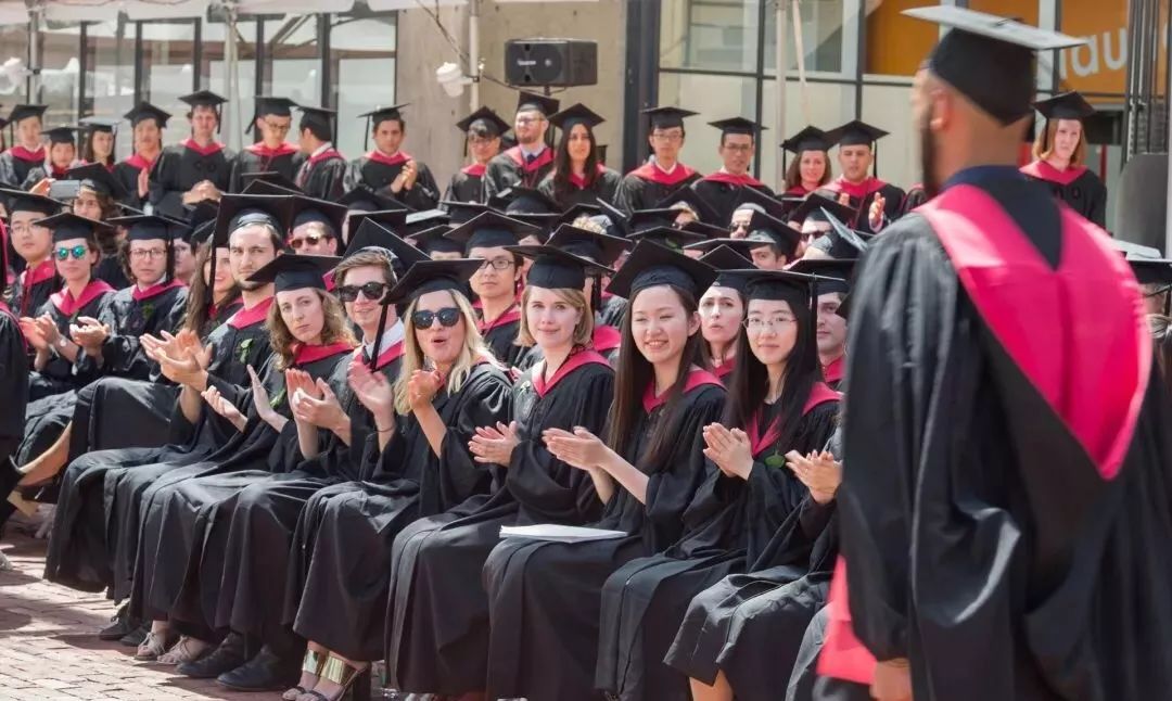 留学自杀频发背后:父母的“正能量”成了压垮我们的最后一根稻草