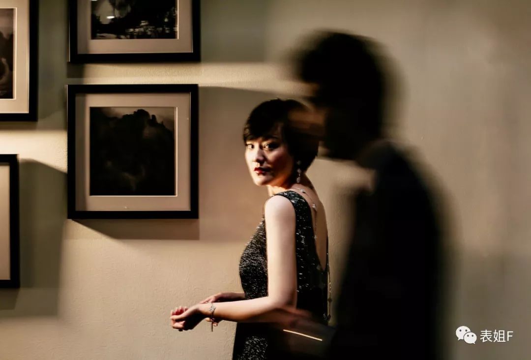 人人都在戴的耳机,人人都在戴的银手镯