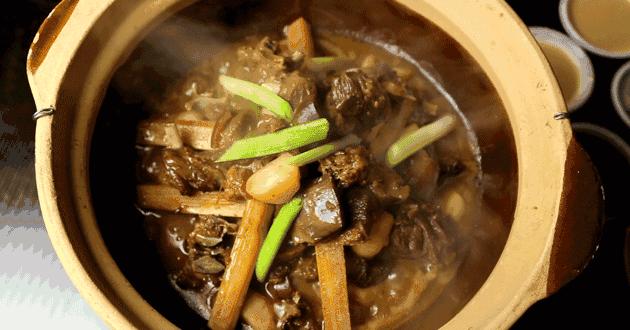 一千个吃客一千种感觉,但基本没有人拒绝这里的羊肉