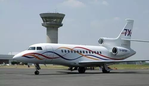 达索猎鹰7X出了什么故障？客机被闪电击中还有救吗？