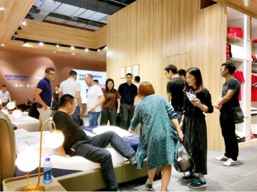 梦百合上市视频,梦百合年产销