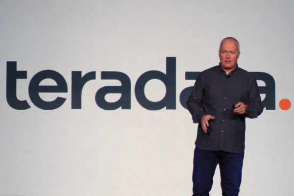 停止购买分析?TeradataVantage一个无处不在的数据智能唯一平台