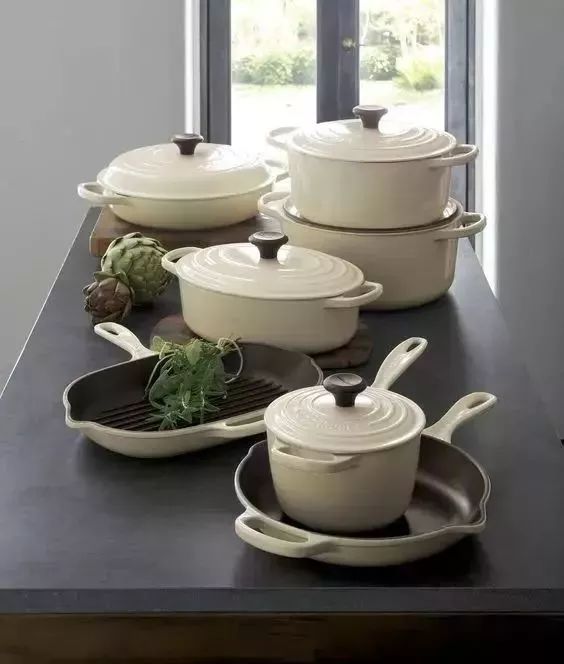 神了!洗白袜子只需涂点这个,冲一下立马跟新的一样!