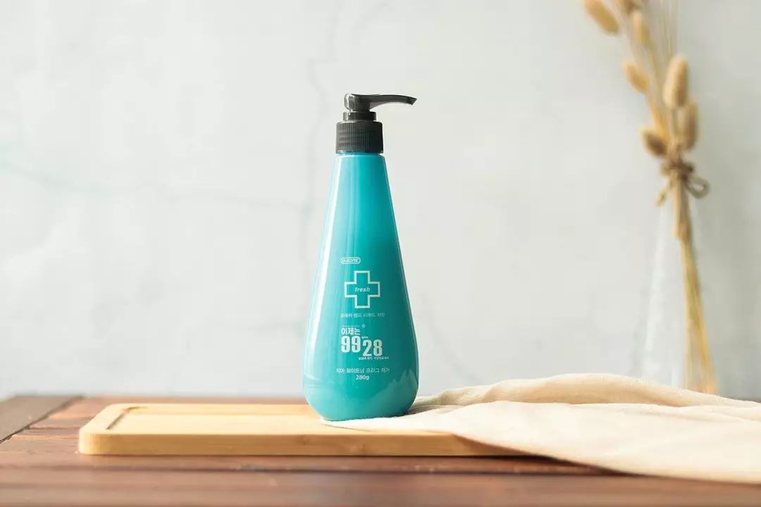 一刷就白的网红牙膏是真的假的,自从换了牙就牙黄