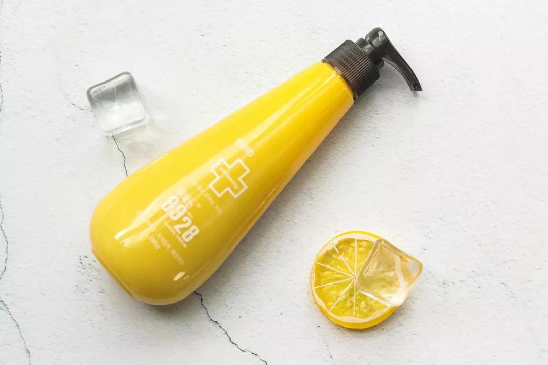 一刷就白的网红牙膏是真的假的,自从换了牙就牙黄