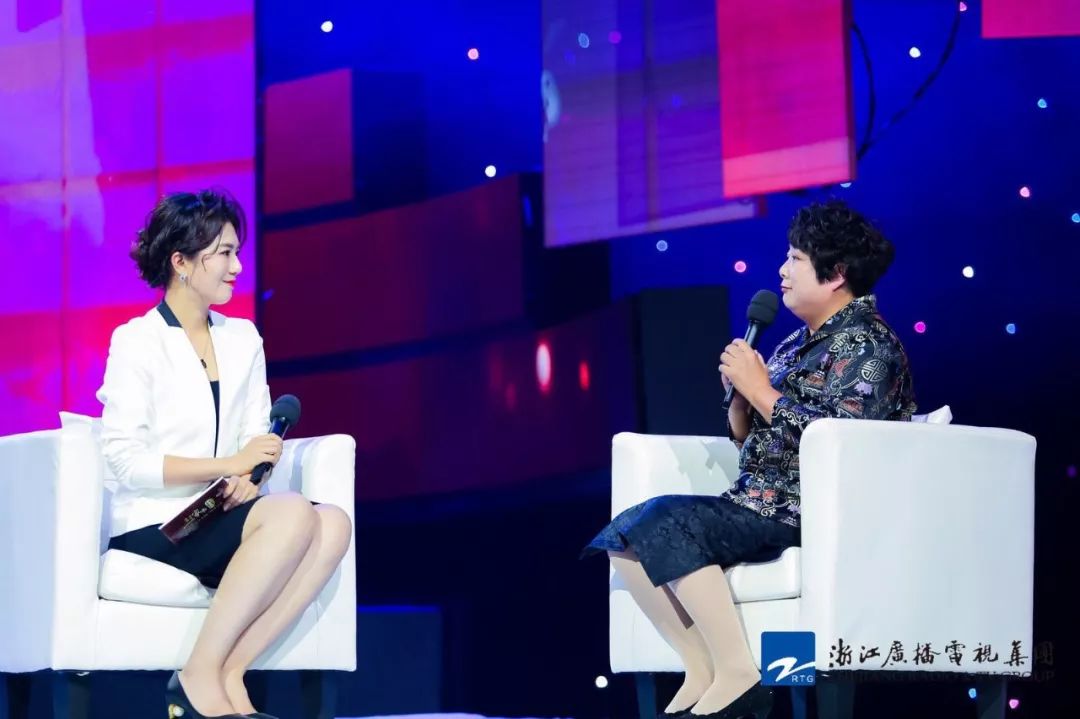 这六封信被浙江省档案馆永久收藏，不少人今天在现场听哭了