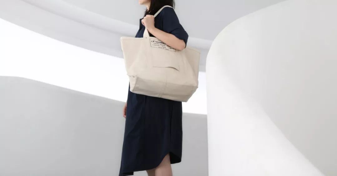 阿美咔叽喜欢什么女生,女性喜欢阿美咔叽男装吗