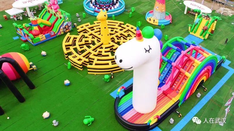 独角兽6层楼高，我去大人国的疯狂动物园转了一圈