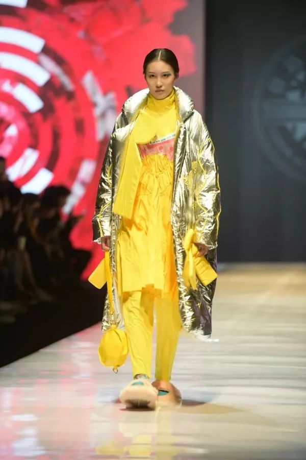 智能时尚美好生活｜第二十二届宁波国际服装节开启时尚新征程