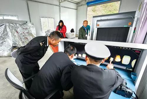 过海关带什么东西要罚款,过海关所有东西都会被查吗