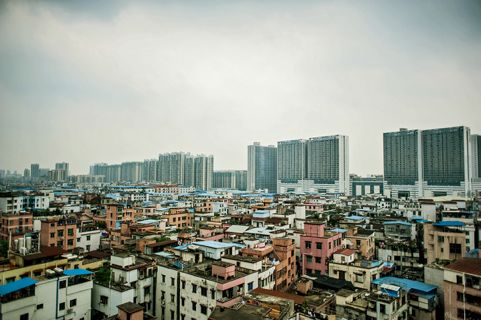 拼多多生产许可证,谁在生产华为的芯片