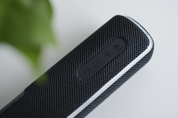 绚丽音效玩法多索尼SRS-XB21蓝牙音箱评测