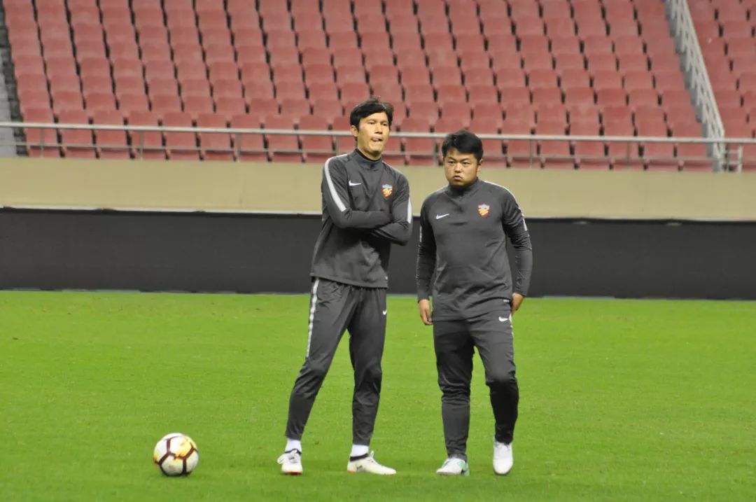 朴忠均比赛全集,朴忠均获得中超邀请