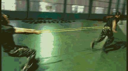 新兵跑不动了班长拉着跑,新兵跑步跑不动会被打吗