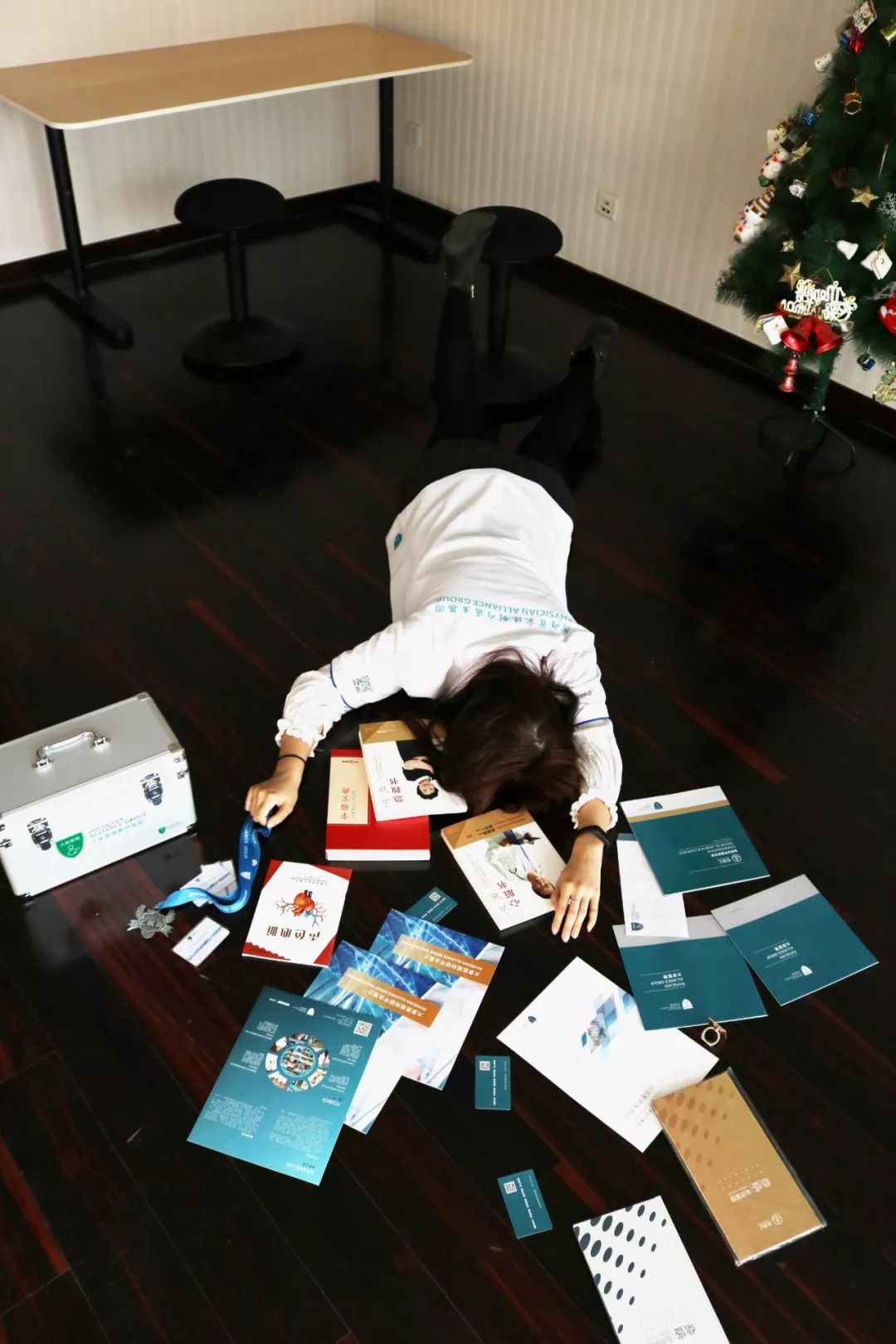 医护们的“扑街”大戏，这波炫富给满赞~