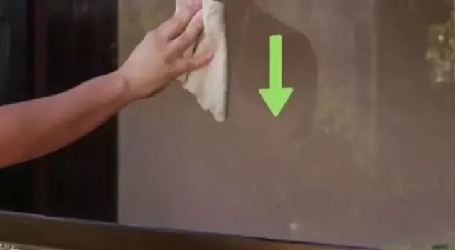 神了!洗白袜子只需涂点这个,冲一下立马跟新的一样!