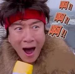 熊孩子玩儿手机游戏花掉父母18000,熊孩子拿手机刷50万