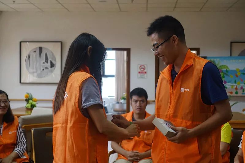 十方缘义工视频,十方缘义工培训