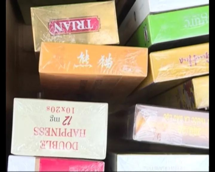 路边的“软中华”香烟10元一包摊贩坦言“抽不死人”