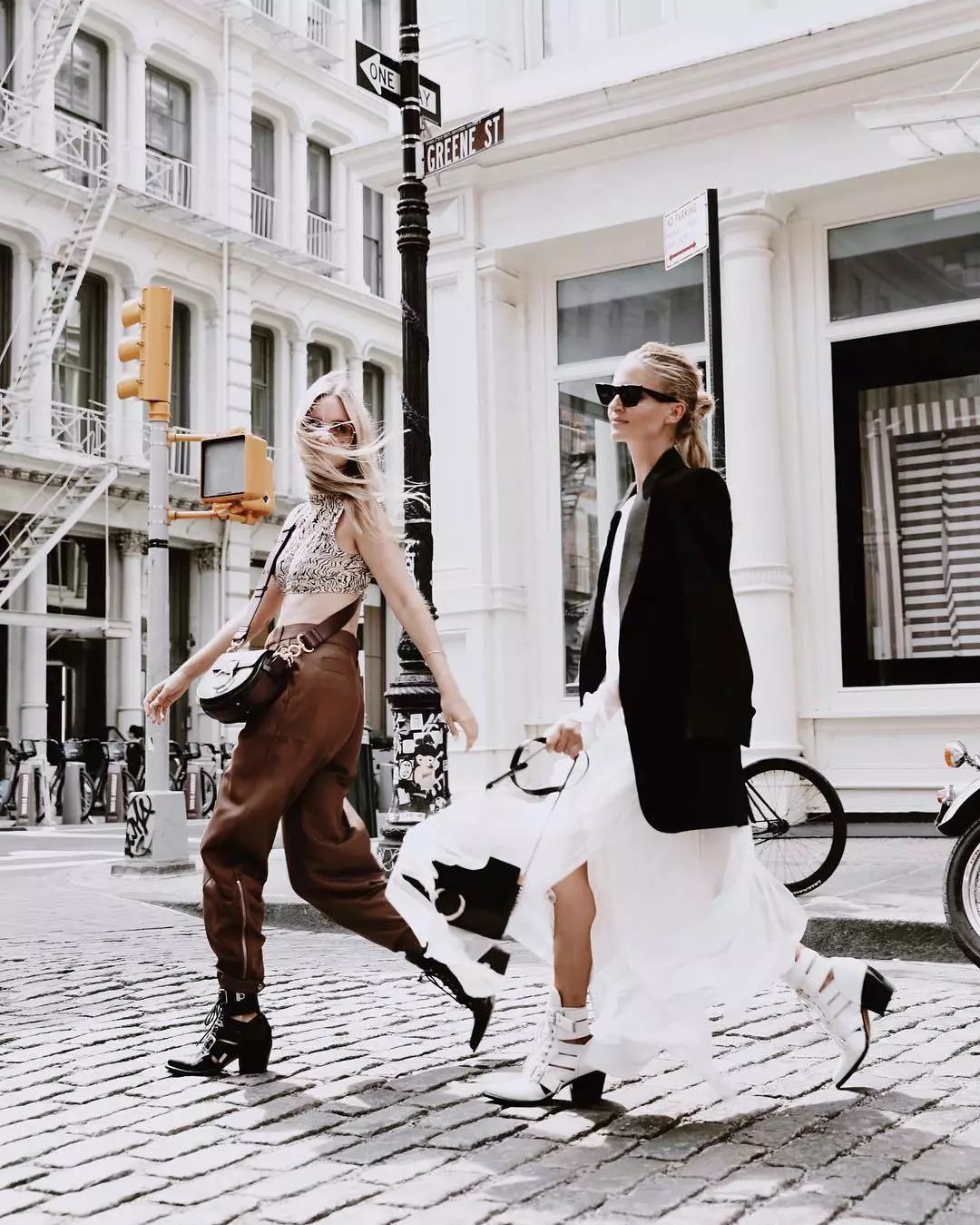 秋季灵感碰瓷-今年没有一件这样的「南瓜色」单品,都不算秋天