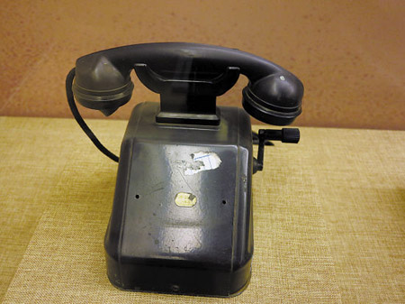 「我与改革开放的故事」之十二：从“鸣锣传信”到“即时通讯”