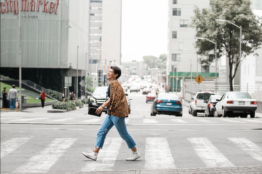 很少发朋友圈的中年男人,中年不发朋友圈的男人