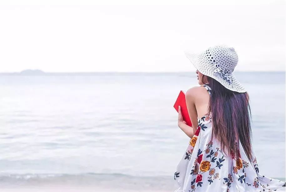 白天是夫妻晚上做邻居是什么歌,白天是夫妻晚上是兄弟婚礼抖音