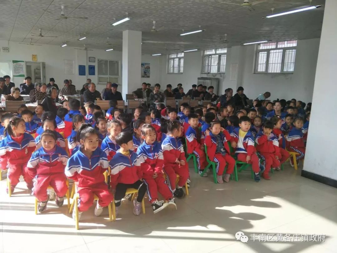 幼儿园重阳节敬老爱老,丰台区惠智幼儿园