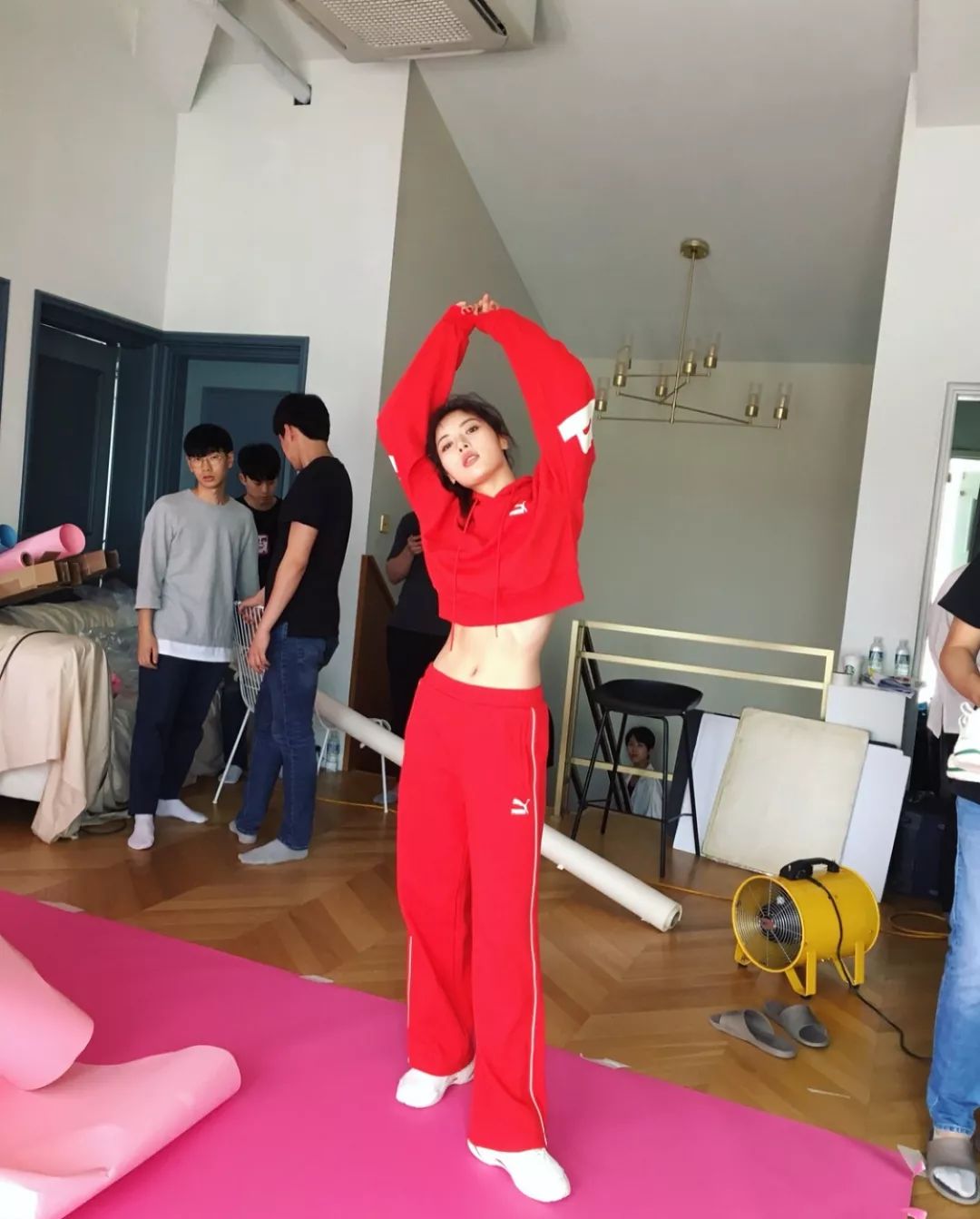 金泫雅公开身高体重,金泫雅的身材比例