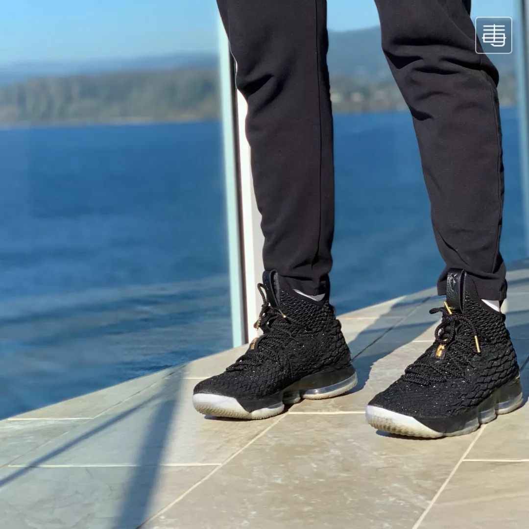 怎么晒鞋照片,晒鞋怎么拍照发朋友圈