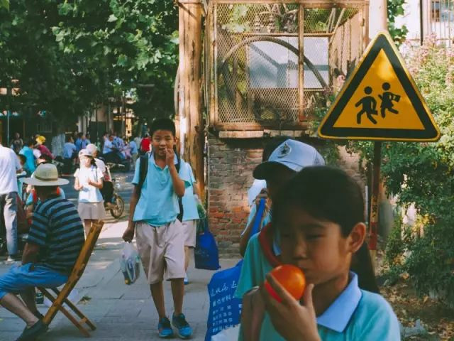 淄博那个承载我整个青春的地方,我好想穿上山铝一小的校服,再走一遍!