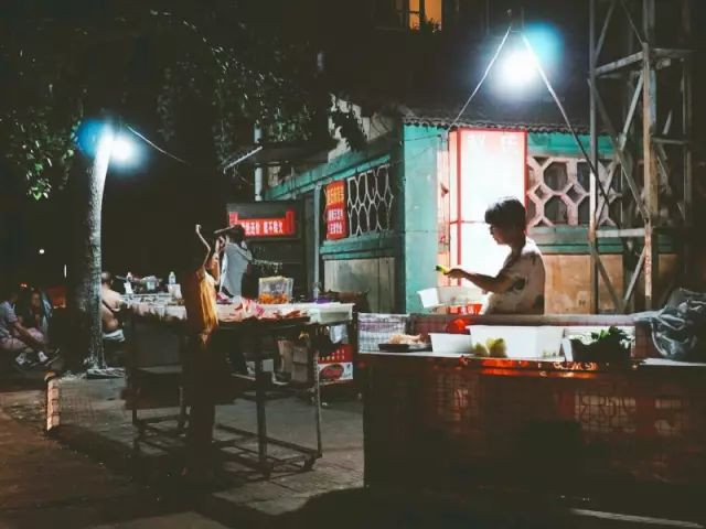 淄博那个承载我整个青春的地方,我好想穿上山铝一小的校服,再走一遍!