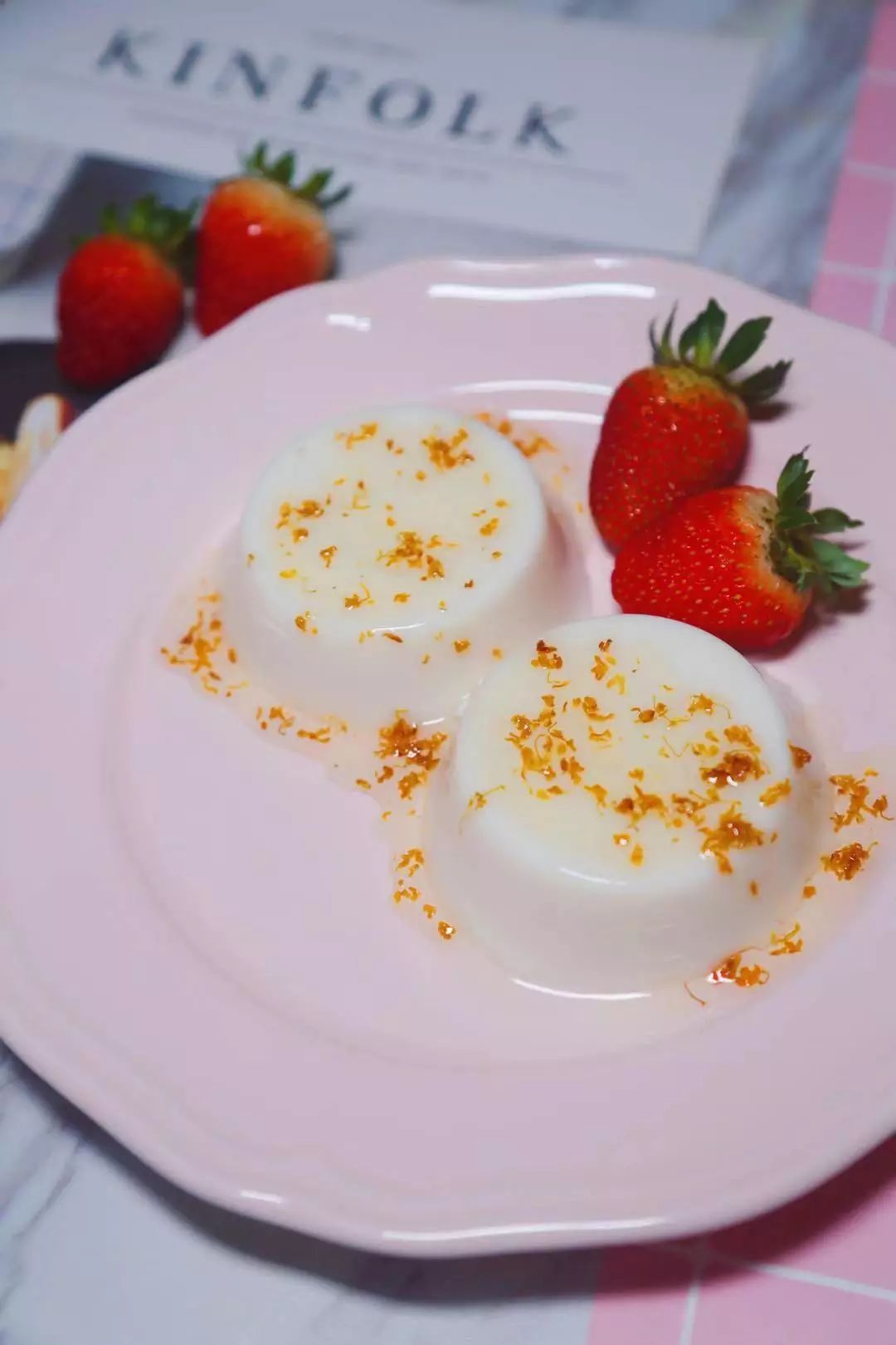 简单易做的草莓布丁,为孩子做甜品